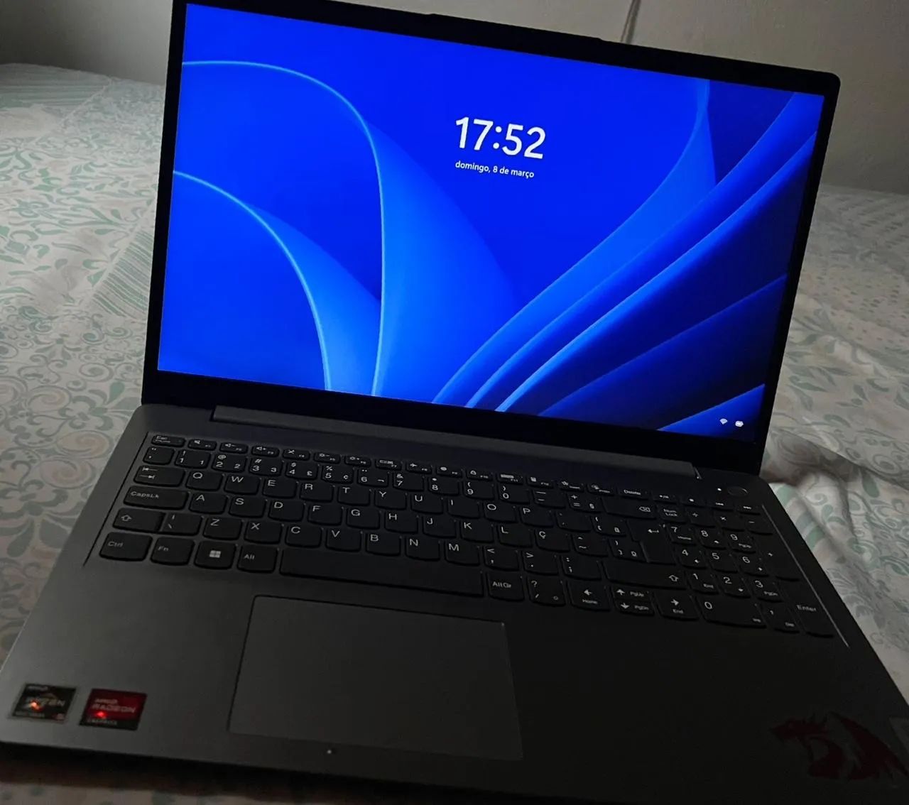Notebook Lenovo 12 GB ram/715 GB SSD