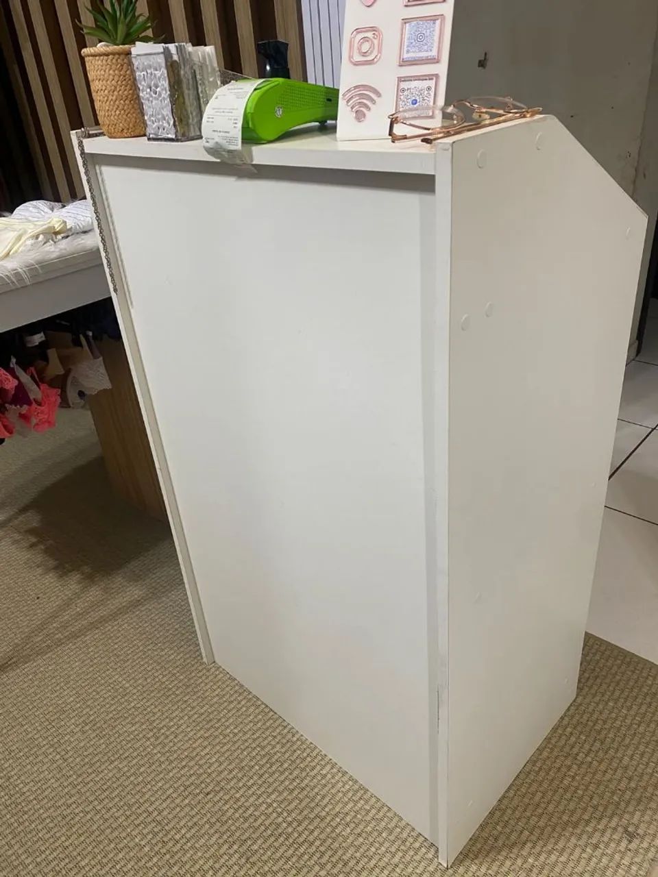 Balcão Expositor / Caixa para Loja de Roupas e Estética - Foto 2