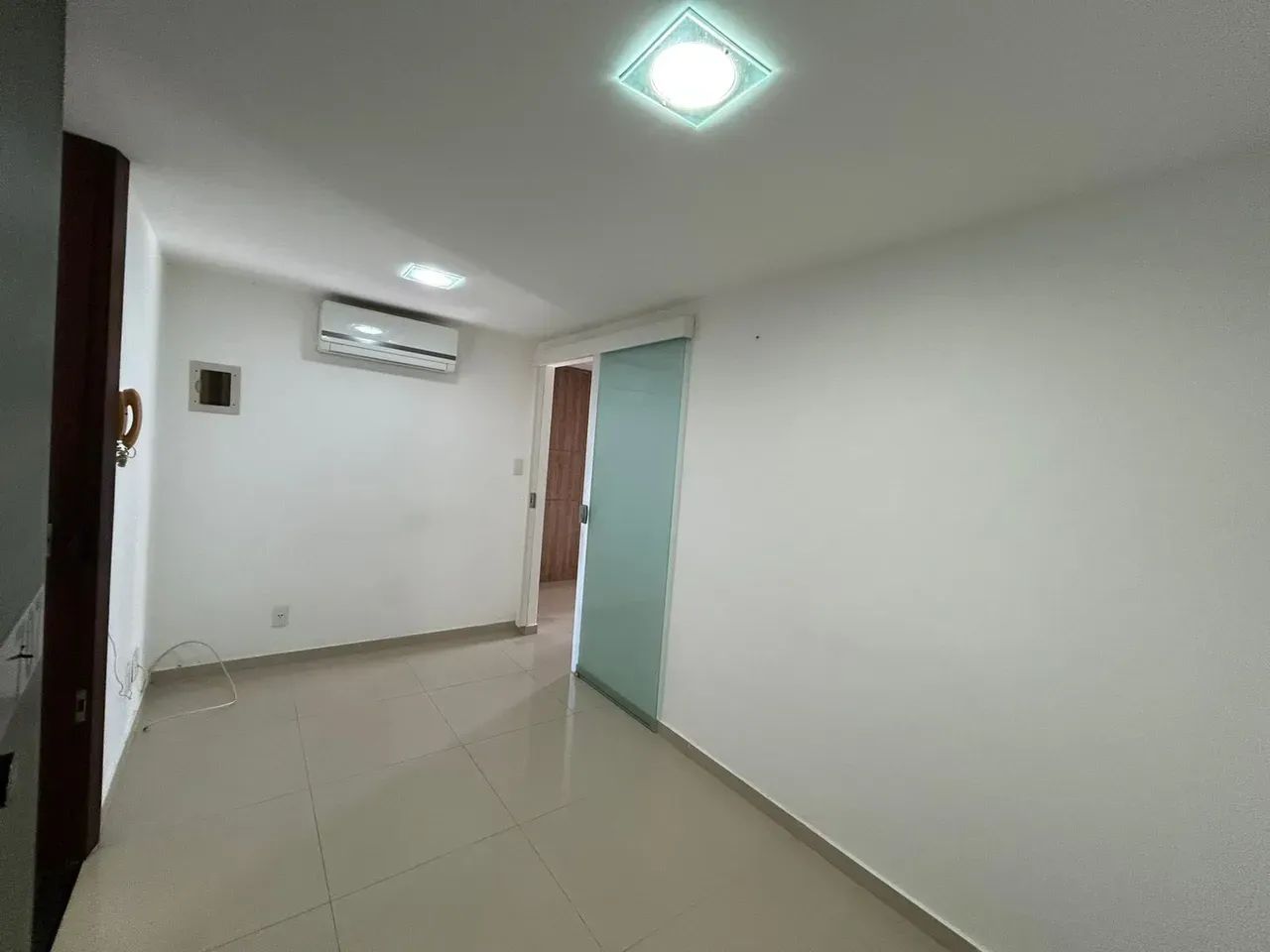 Excelente sala comercial no Edifício Cristal, no coração do Renascença - Foto 5