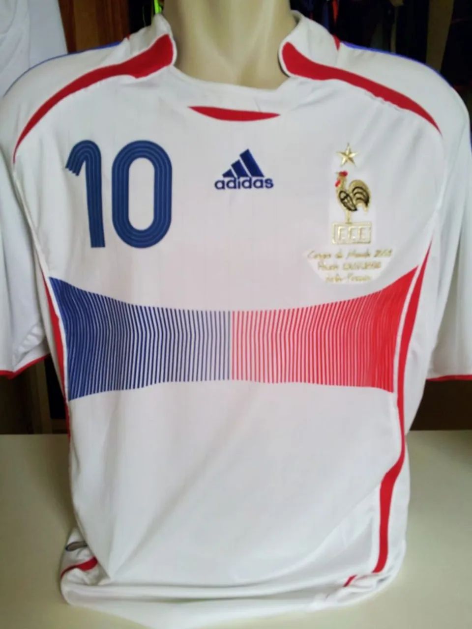 CAMISA FRANÇA FINAL DA COPA 2006 AUTOGRAFADA PELO ZIDANE