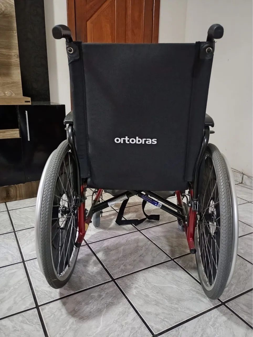 Cadeira de rodas e andador  - Foto 4