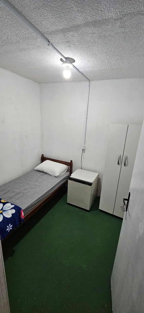 Quartos mobiliados pra alugar kitnet pensao - Foto 4