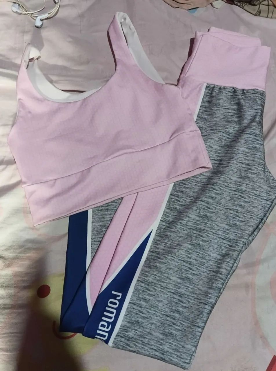 Vende-se Roupas Roamce semi novas - Foto 2