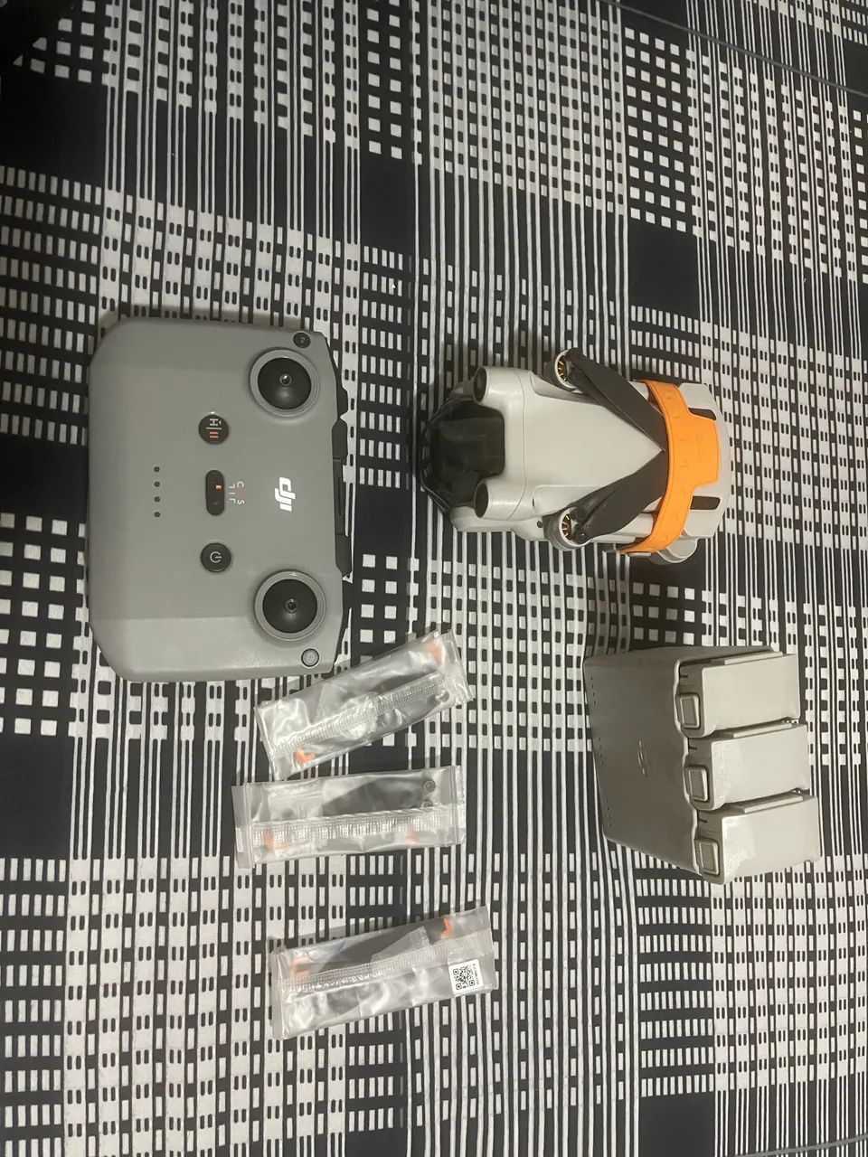 Drone mini 3 pro zerado + acessórios 