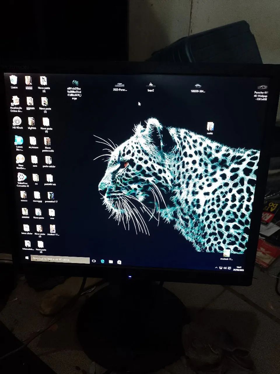 Monitor LG flatron 19 polegadas DVI VGA ok com cabos 