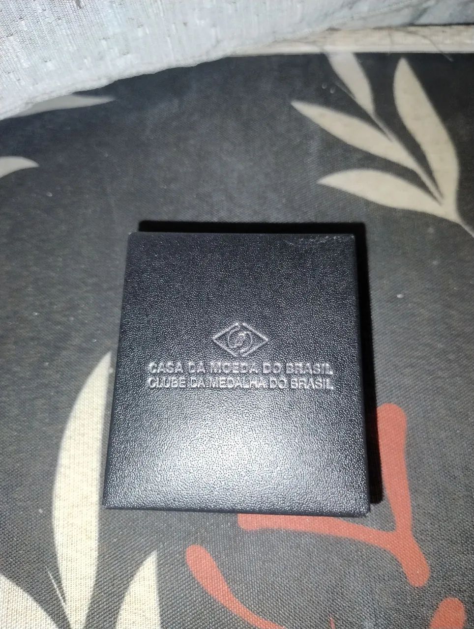 Medalha oficial da casa da moeda série mulheres numismática  - Foto 2