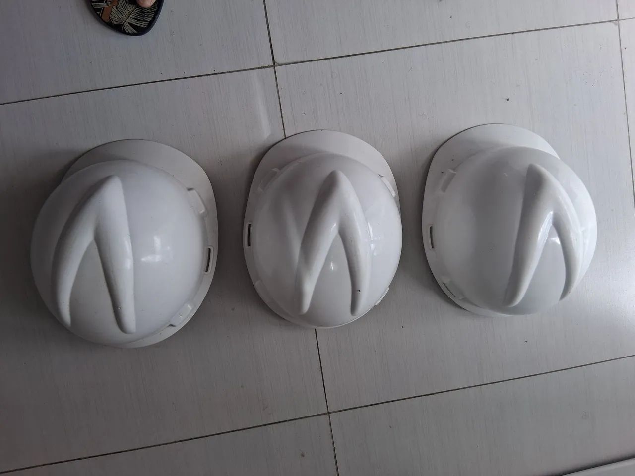Capacetes de segurança para obra