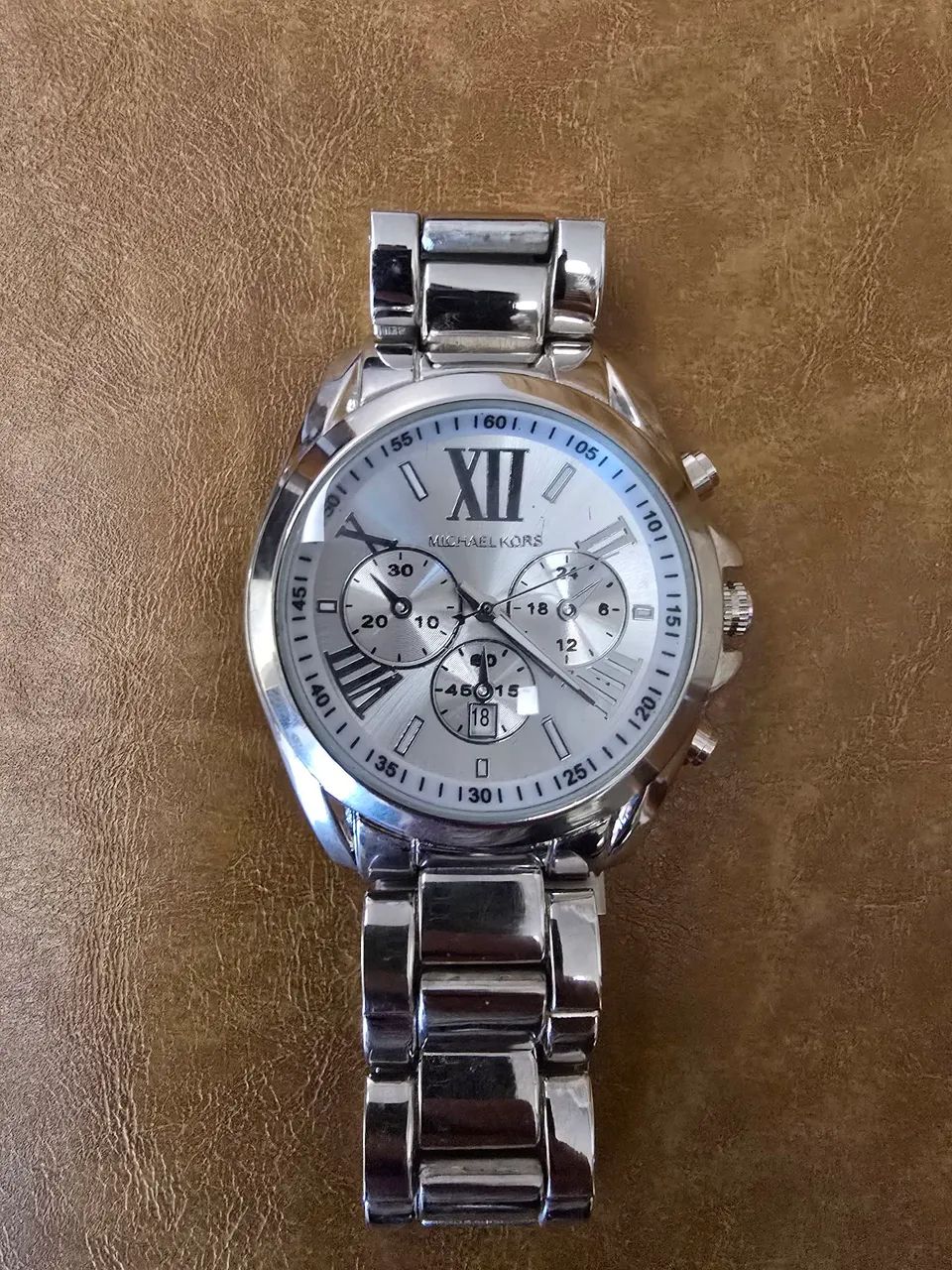 Relogio michael kors feminino novíssimo com caixa - Acessórios