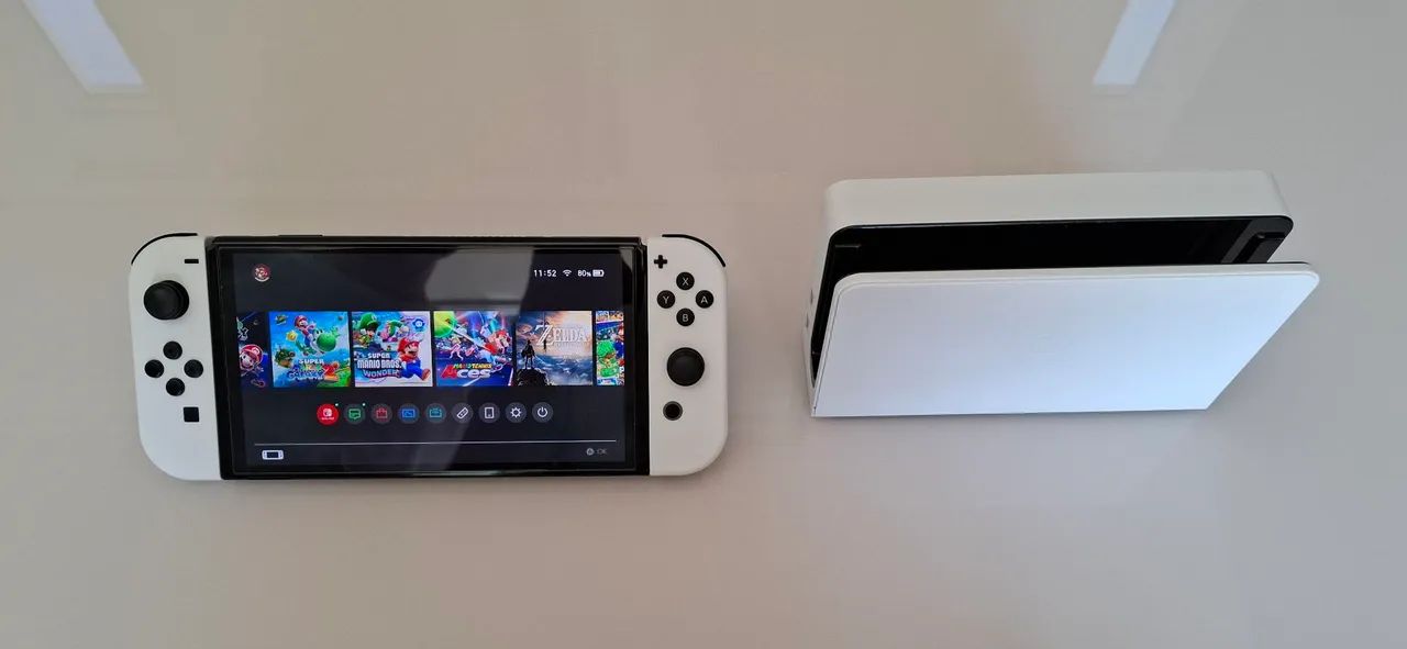 Nintendo Switch OLED Branco + Pro Controller + 4 Controles + SD 128GB + Película - Foto 3