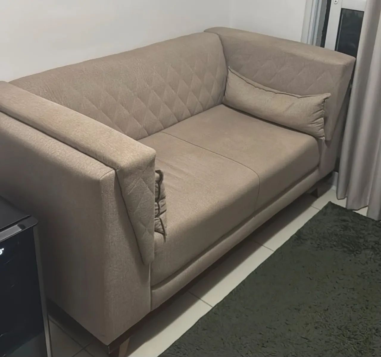 Vendo Sofá de Dois Lugares