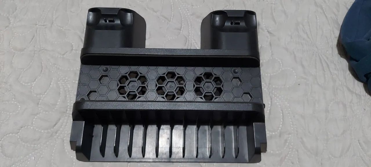 Base Vertical com Cooler PS4 Original 
