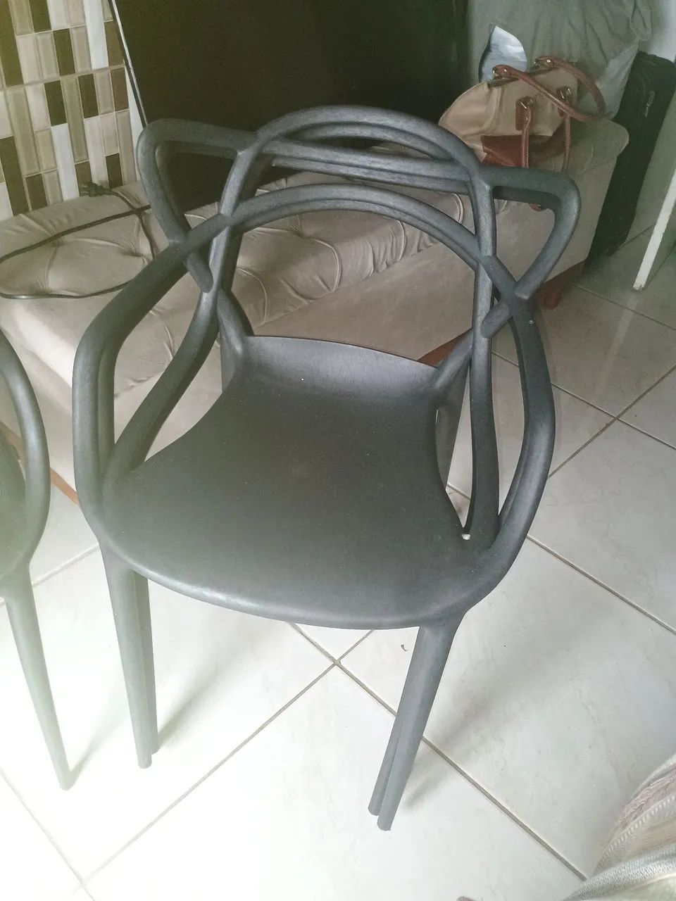 Vendo 3 cadeira,  250 reais as 3 - Foto 2