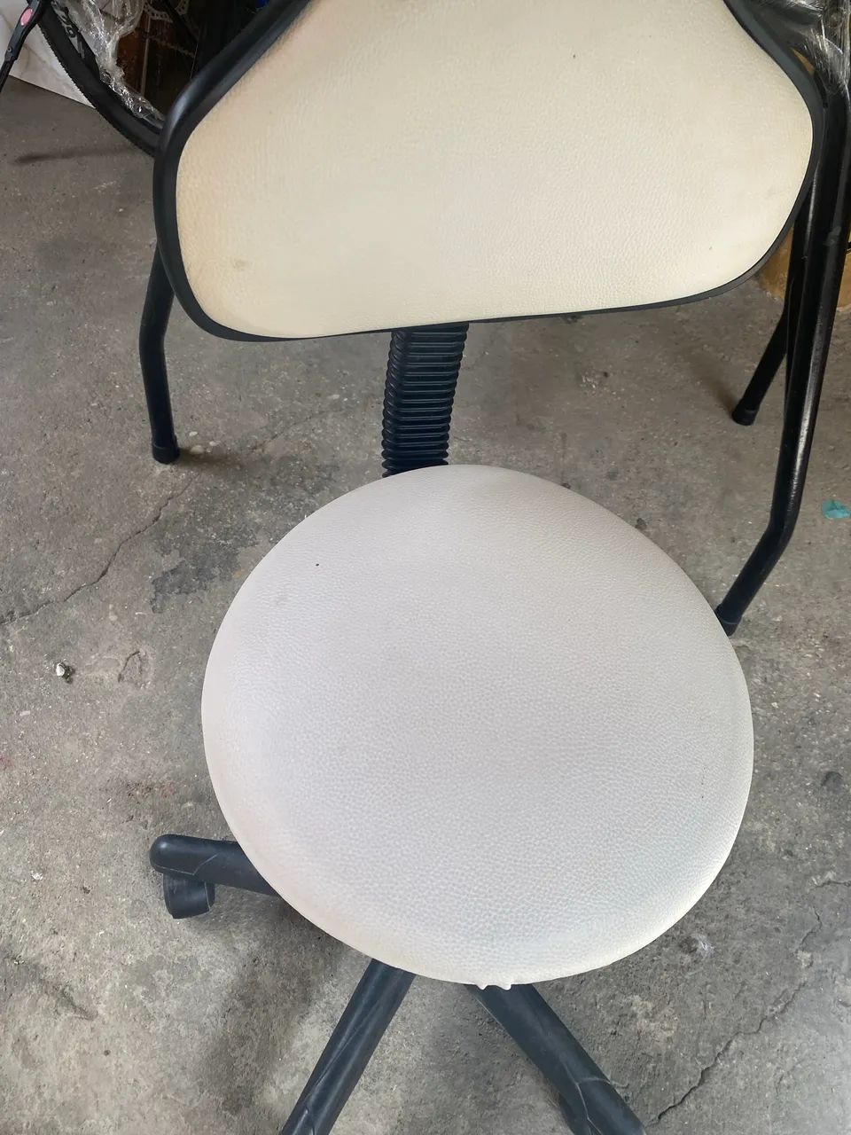 Maca e cadeira - Foto 2