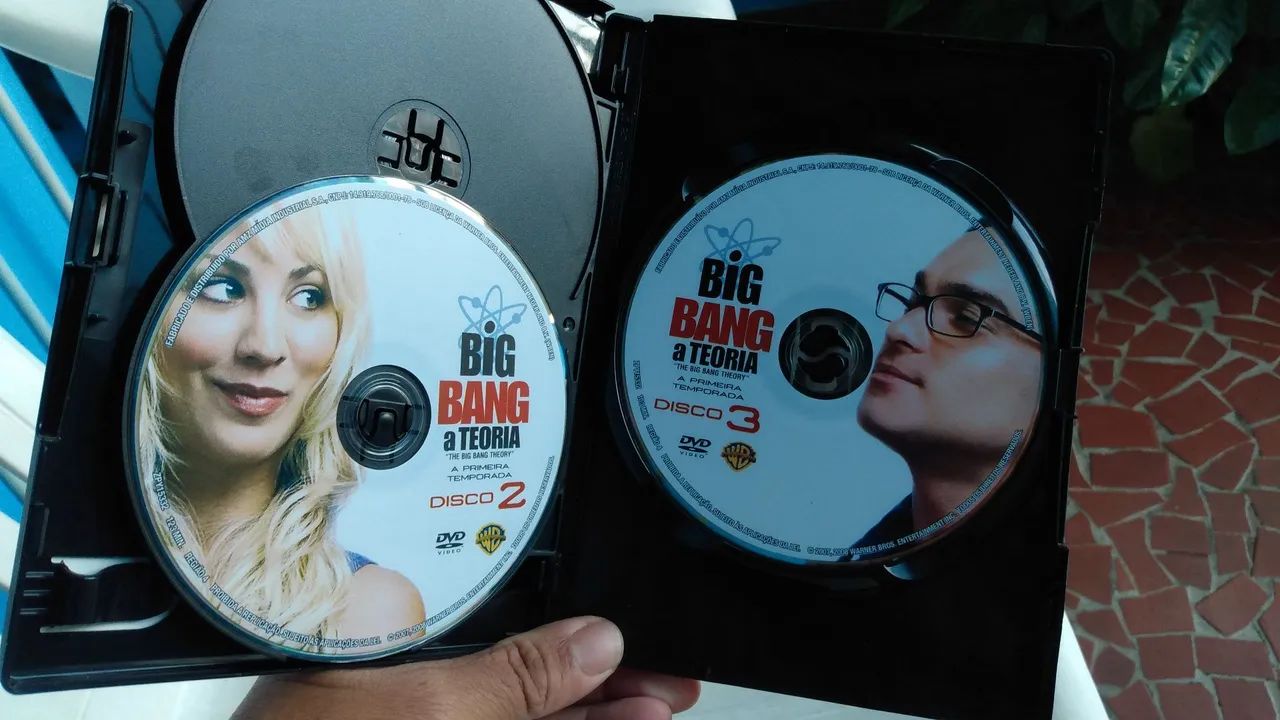 Box dvd original big Bang a teoria vol 1e2 - Foto 3