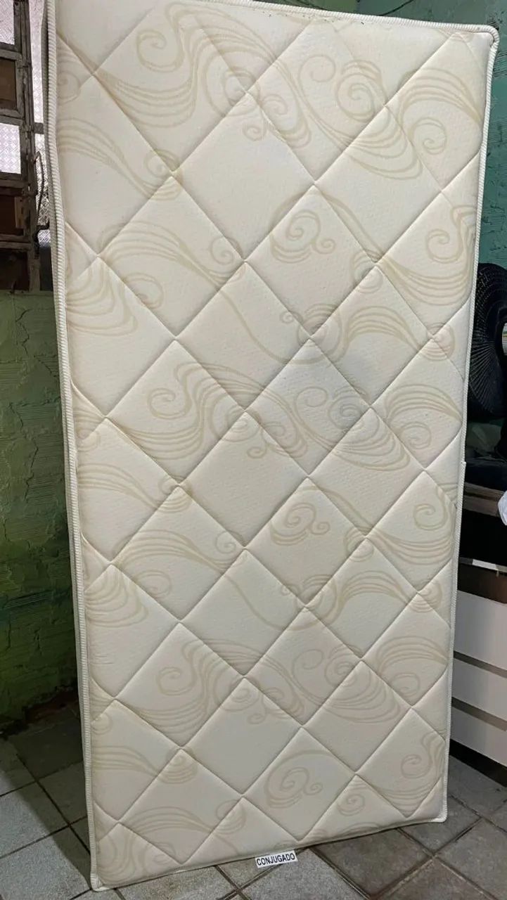 Bed466444610794301441