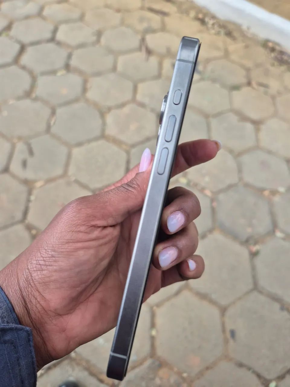 iPhone 15 Pro Max  - Foto 2