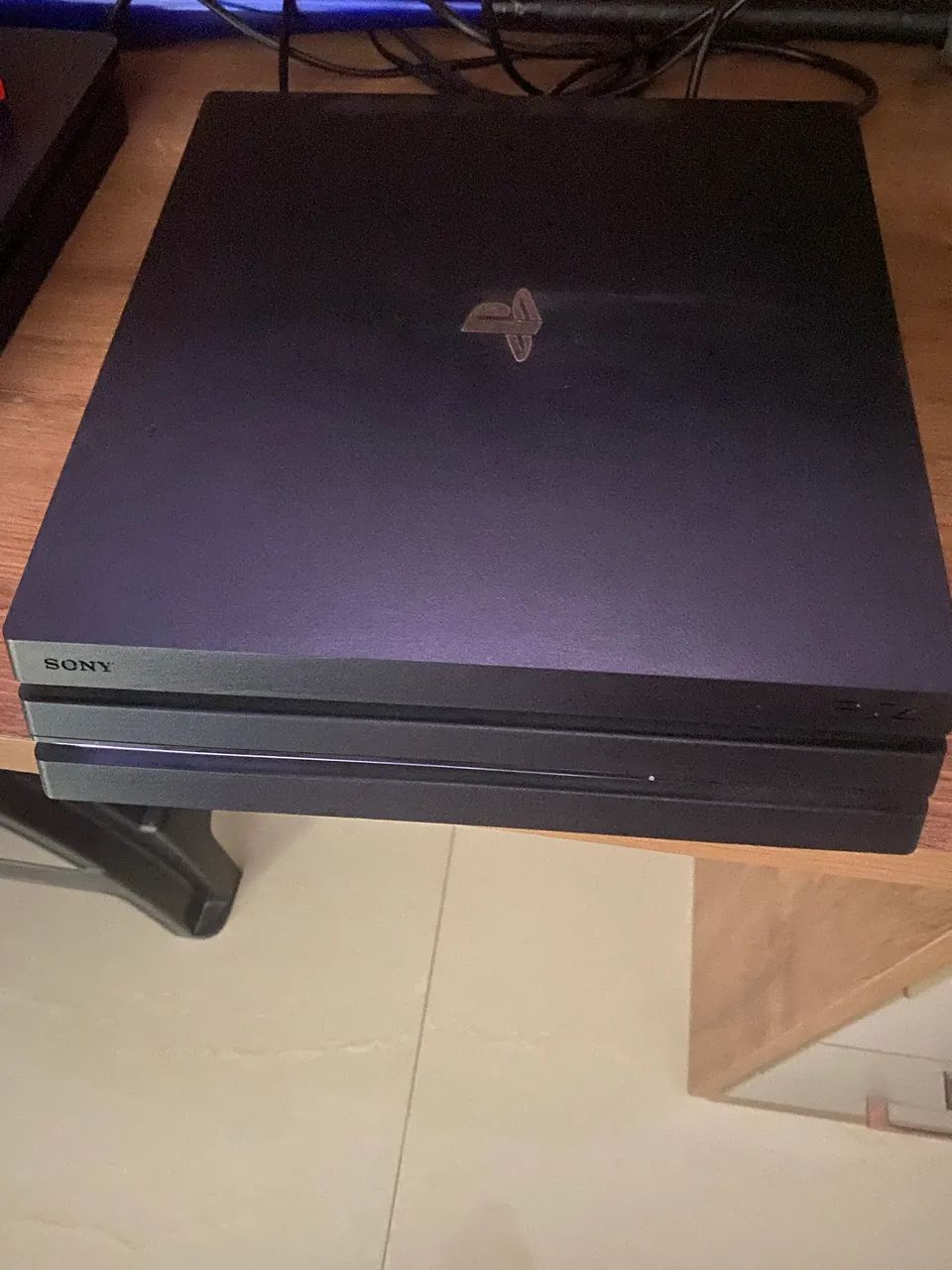 PS4 PRO 1TB - Foto 2