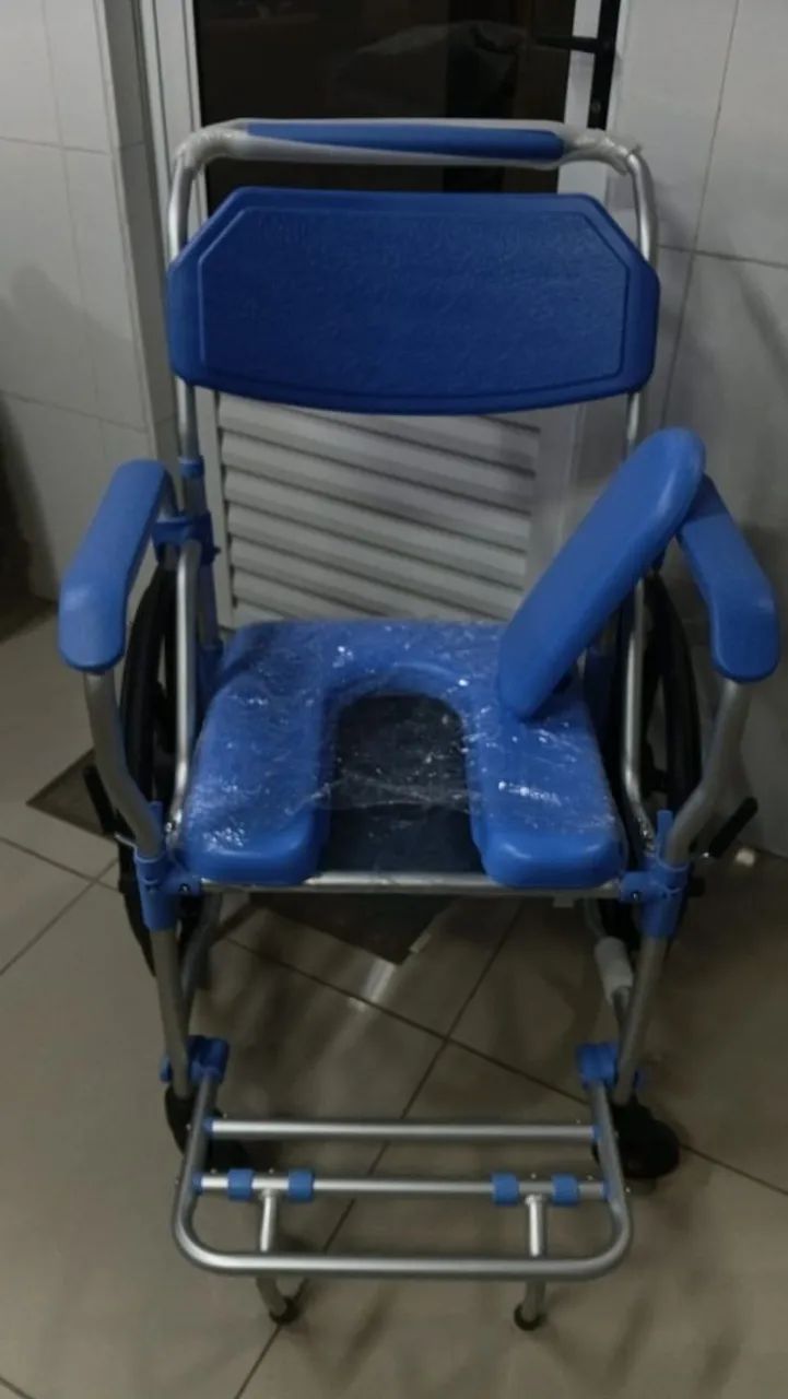 Cadeira de Banho Nova Para Deficiente ou Acessibilidade. - Foto 4