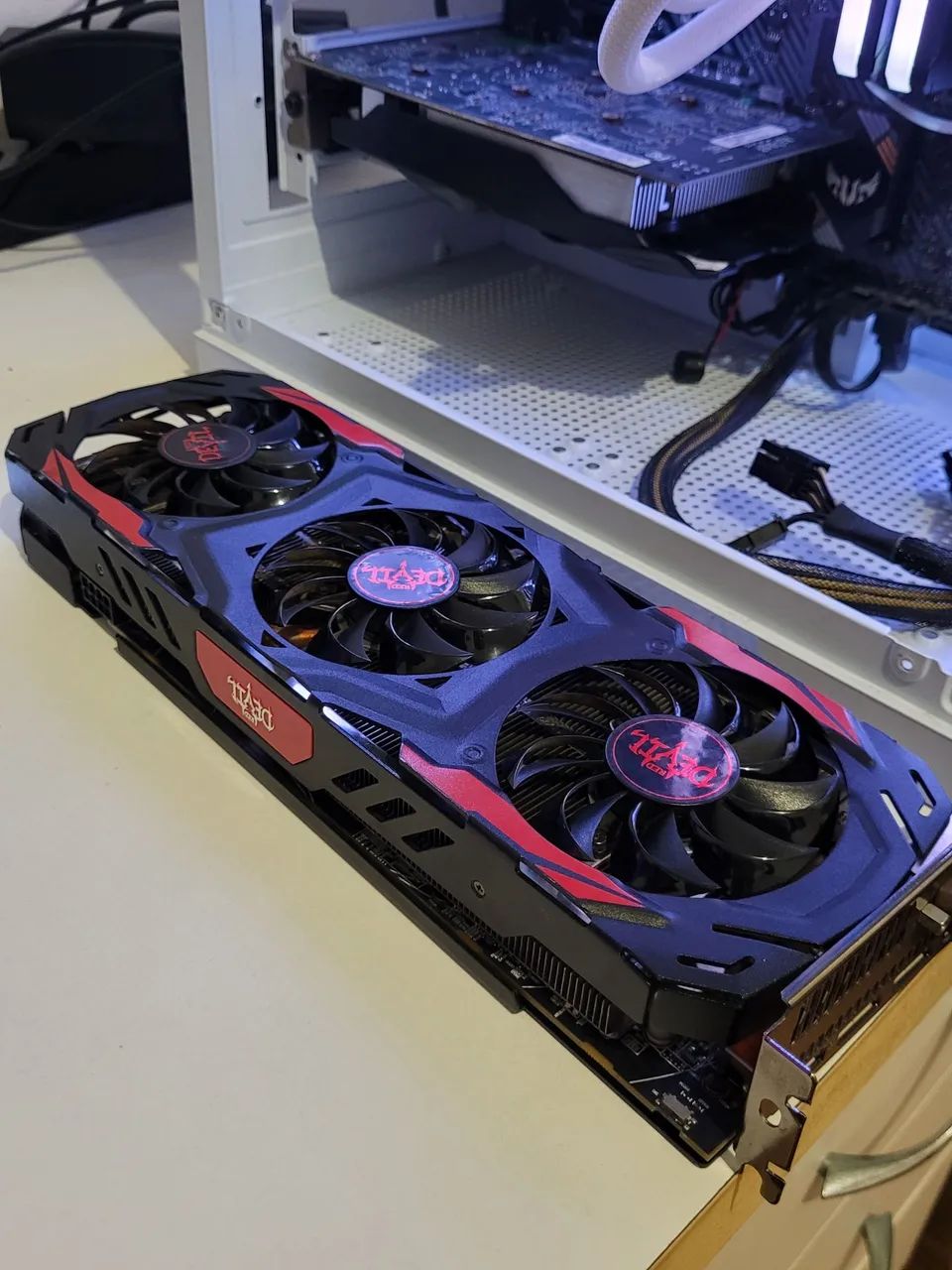 RX 570 4GB RedDevil - Funcionando perfeitamente | Excelente estado
