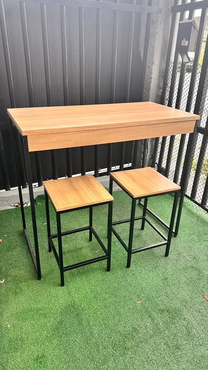 Mesa Bistrô com 2 Banquetas - Excelente estado - Foto 2