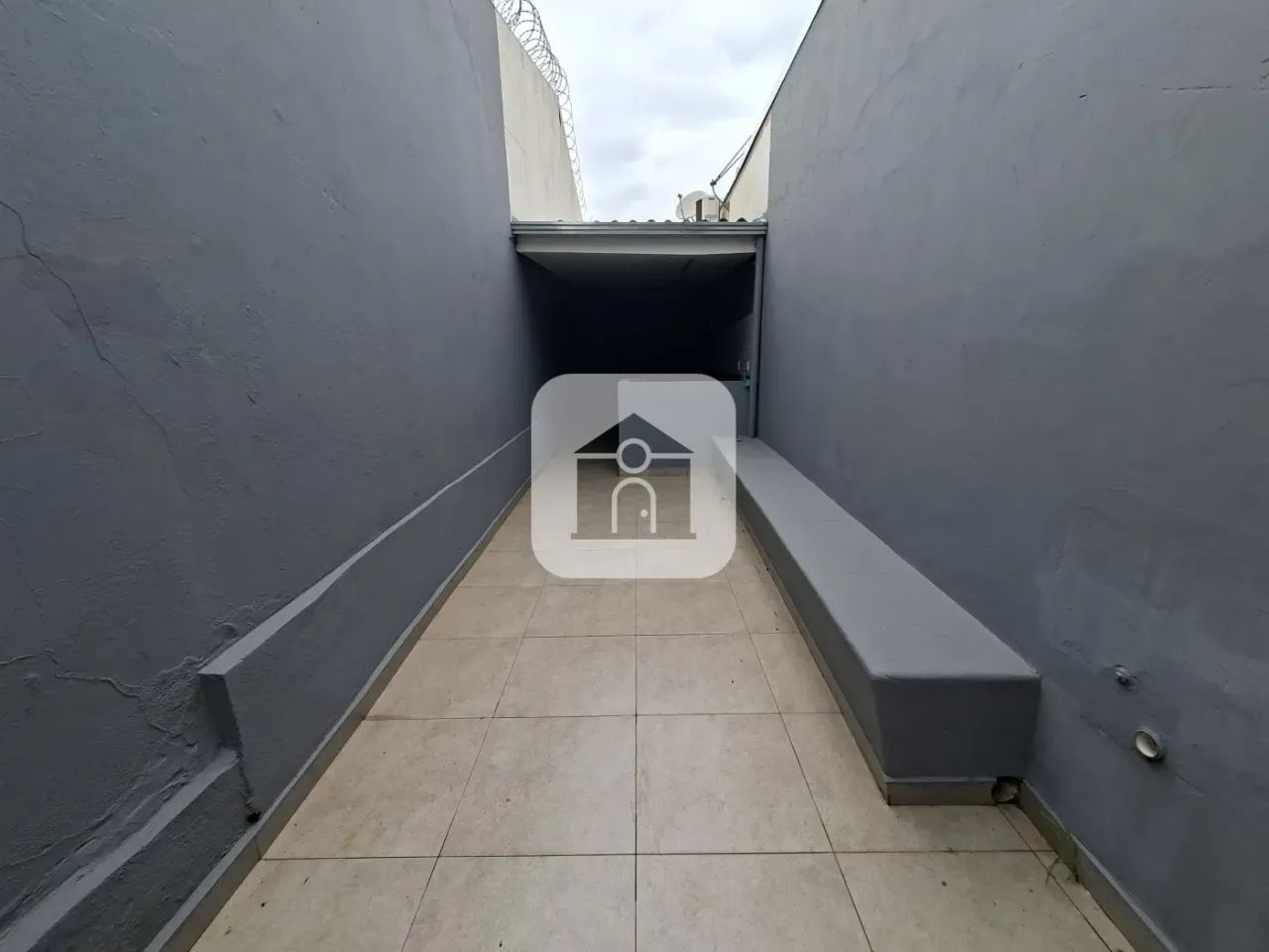 Casa para locação no bairro Morada da Colina
