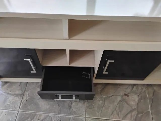 Rack com vários nichos  e rodinhas . - Foto 2
