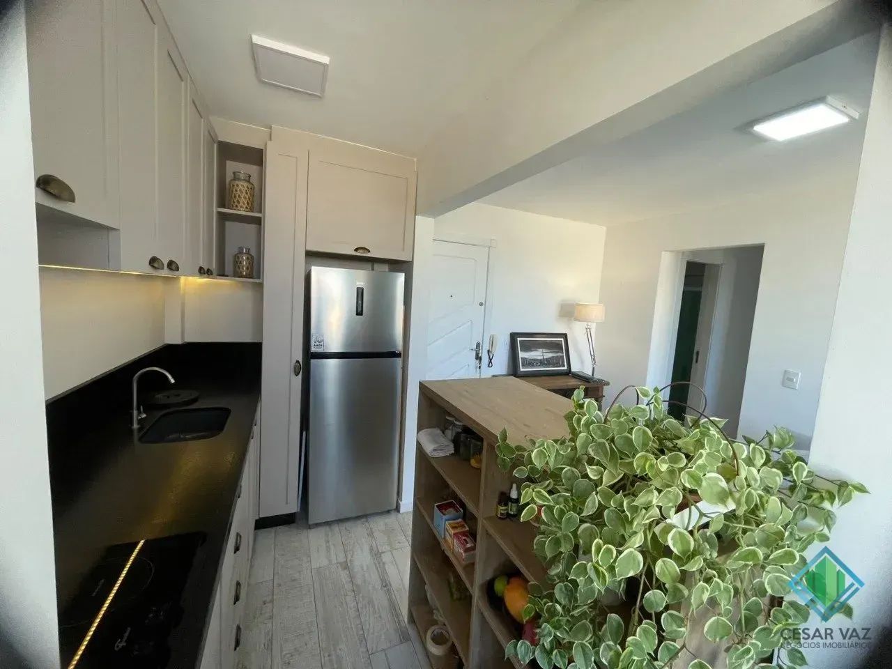 Ótimo apartamento de 2 dormitórios em Coqueiros - Florianópolis - SC - Foto 5