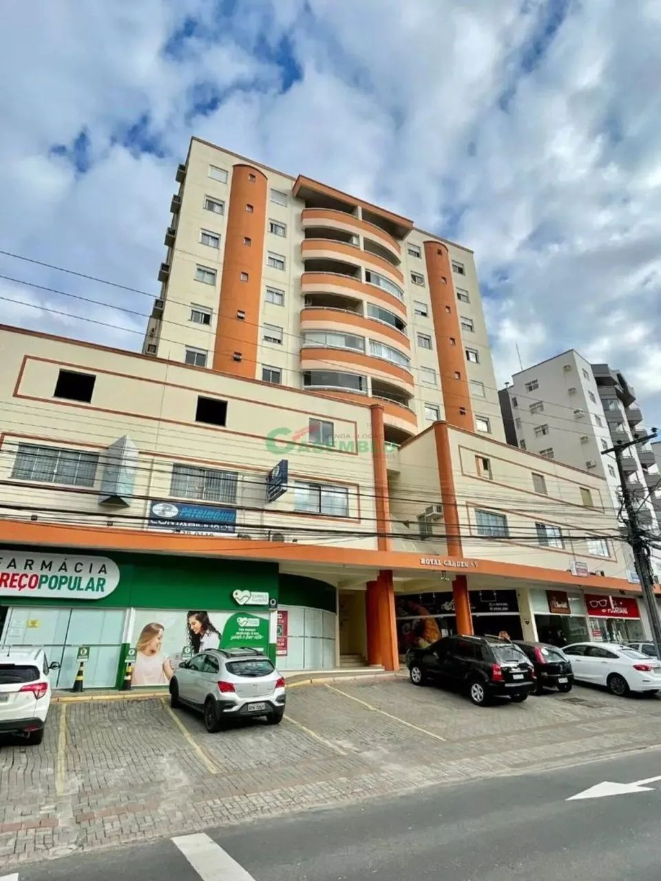 loja térrea com bela vitrine