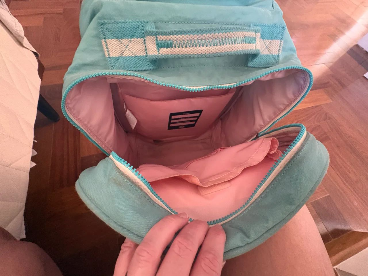 Mochila Kipling com rodinhas  - Foto 3