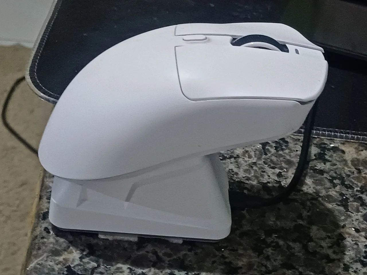 Mouse Gamer Com Dock De Carregamento  - Foto 3