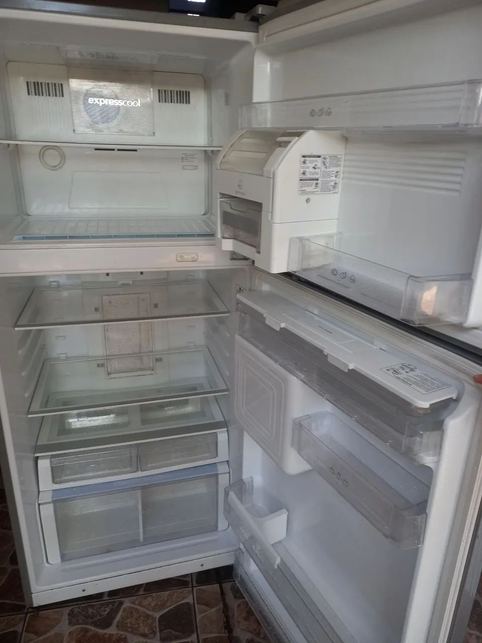 Vendo Geladeiras Usadas Funcionando Perfeitamente - Faço entrega a combinar!  - Foto 4