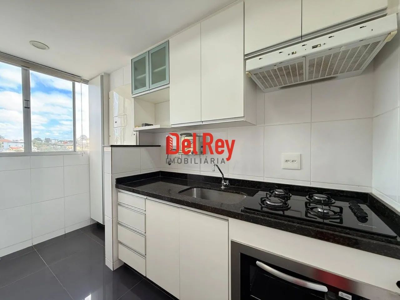 Alugo apartamento 3 quartos com elevador no Caiçara - Foto 4