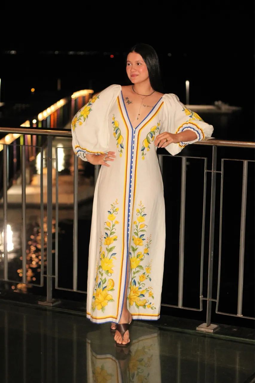     Roupas Femininas Lindas - Ótimo Estado