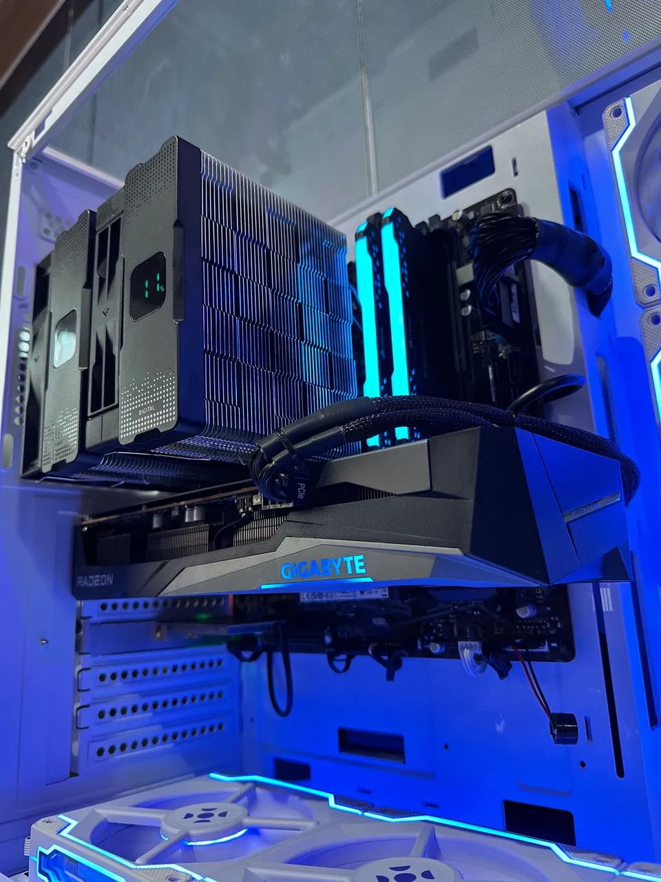 I5 114000F + RX 7600 - Foto 5