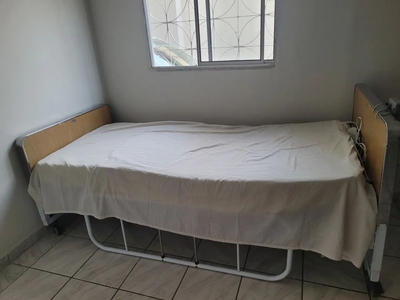cama hospitalar cim colchão impermeável - Foto 2