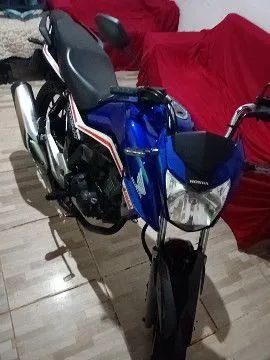 Vendo Titan 160 conservada emplacada  - Foto 2