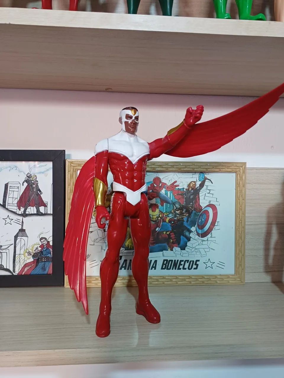 Falcão Negro 30cm original marca Hasbro  - Foto 2