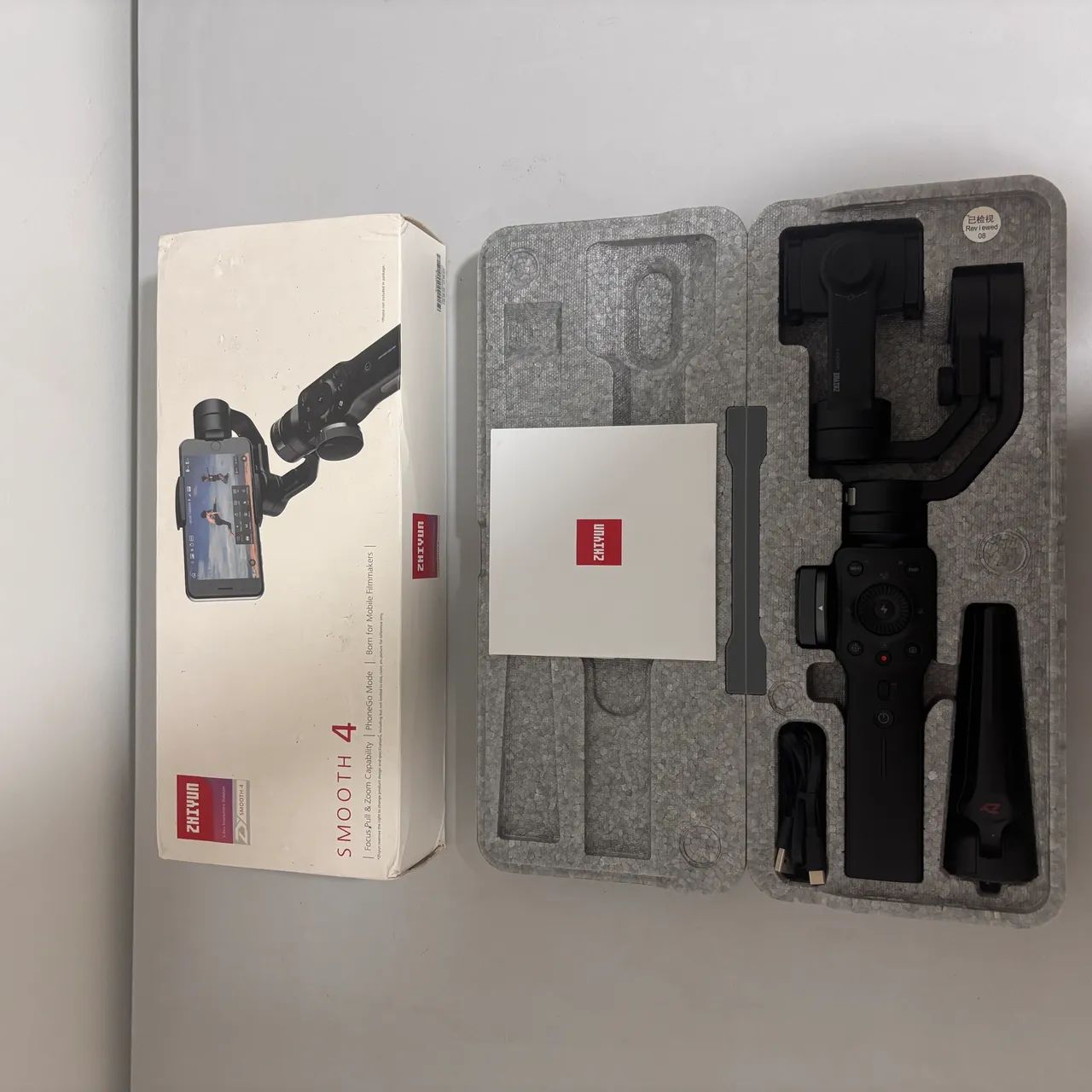 Gimbal Estabilizador Zhiyun Smooth 4 Para Celular - Na Caixa / Impecável