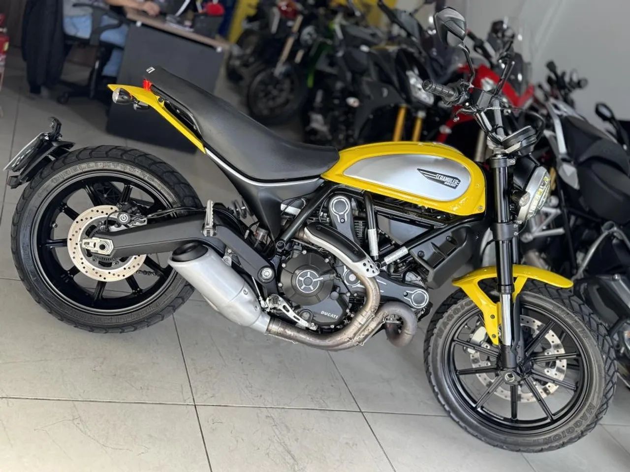 DUCATI SCRAMBLER 800 ICON - Foto 5