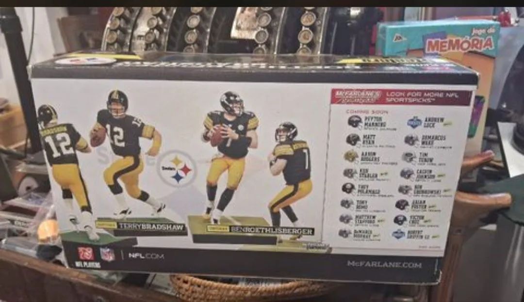 スポーツ McFarlane AFC South 4-Pack QB Set  Bonecos de ação mcfarlane nfl players dos quarterbacks do