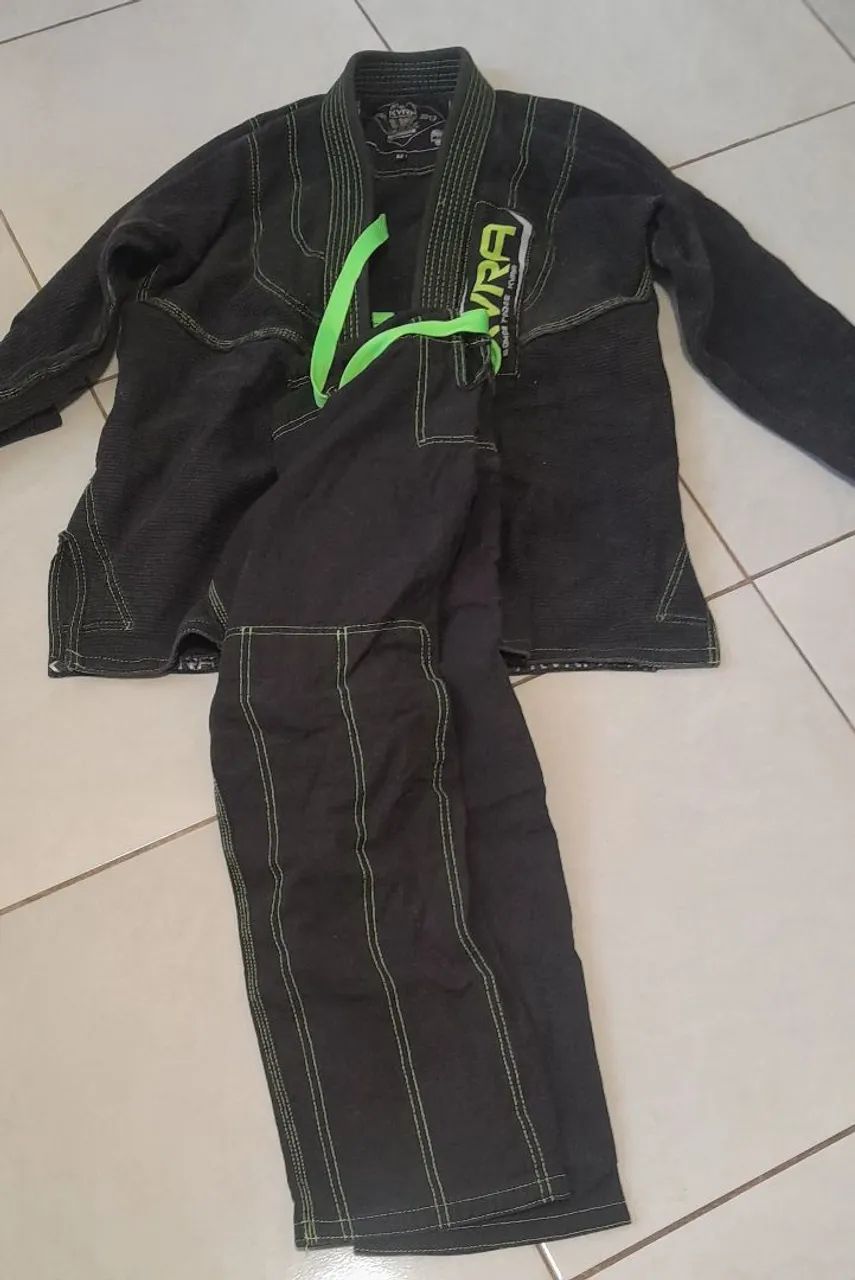 Kimono preto com detalhes verde - KVRA - Foto 4