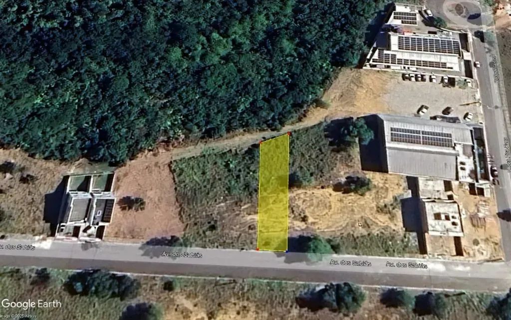 Terreno sol da manhã com 511m² em Morada de Laranjeiras, próximo ao IFES
