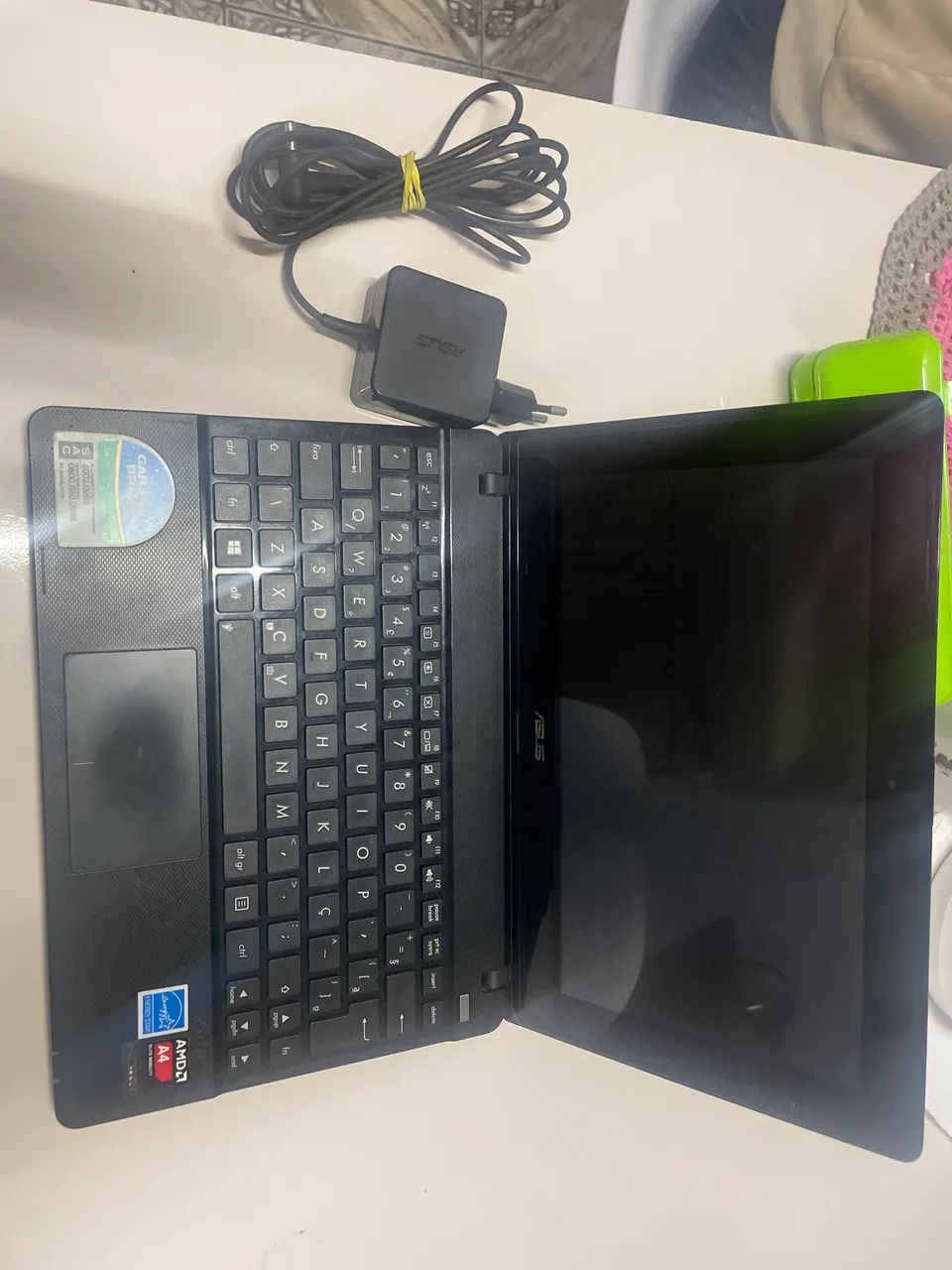 Netbook da asus com Windows 10 funcionando perfeitamente  - Foto 2