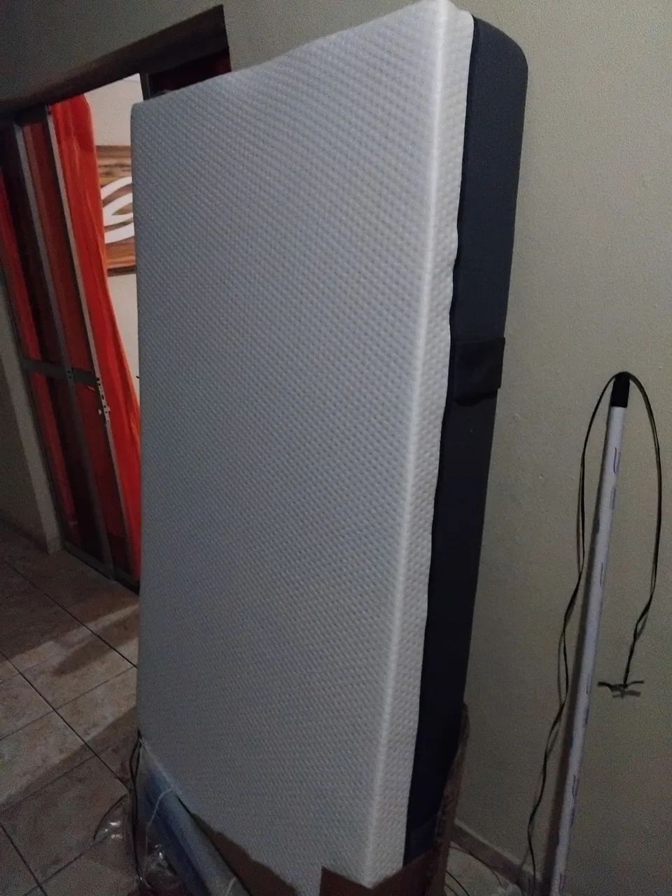 Colchão solteiro semi novo