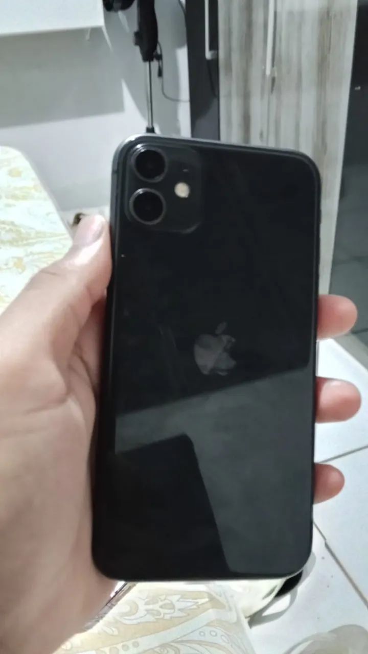 Vendo ou troco iPhone 11 zerado  - Foto 5