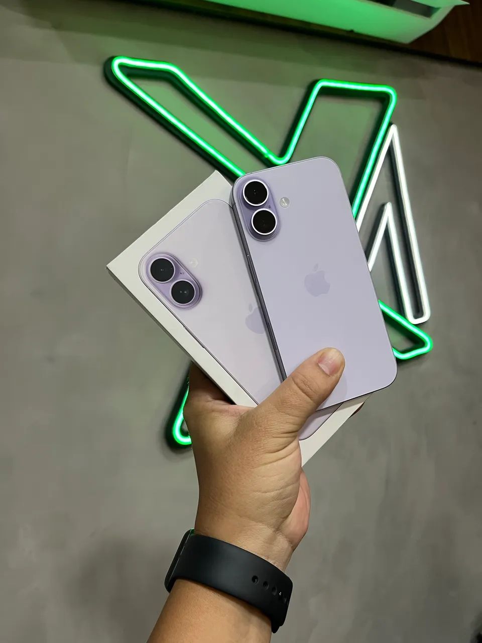 iPhone 17 SEMINOVO IMPECÁVEL - ENTREGAMOS ! 
