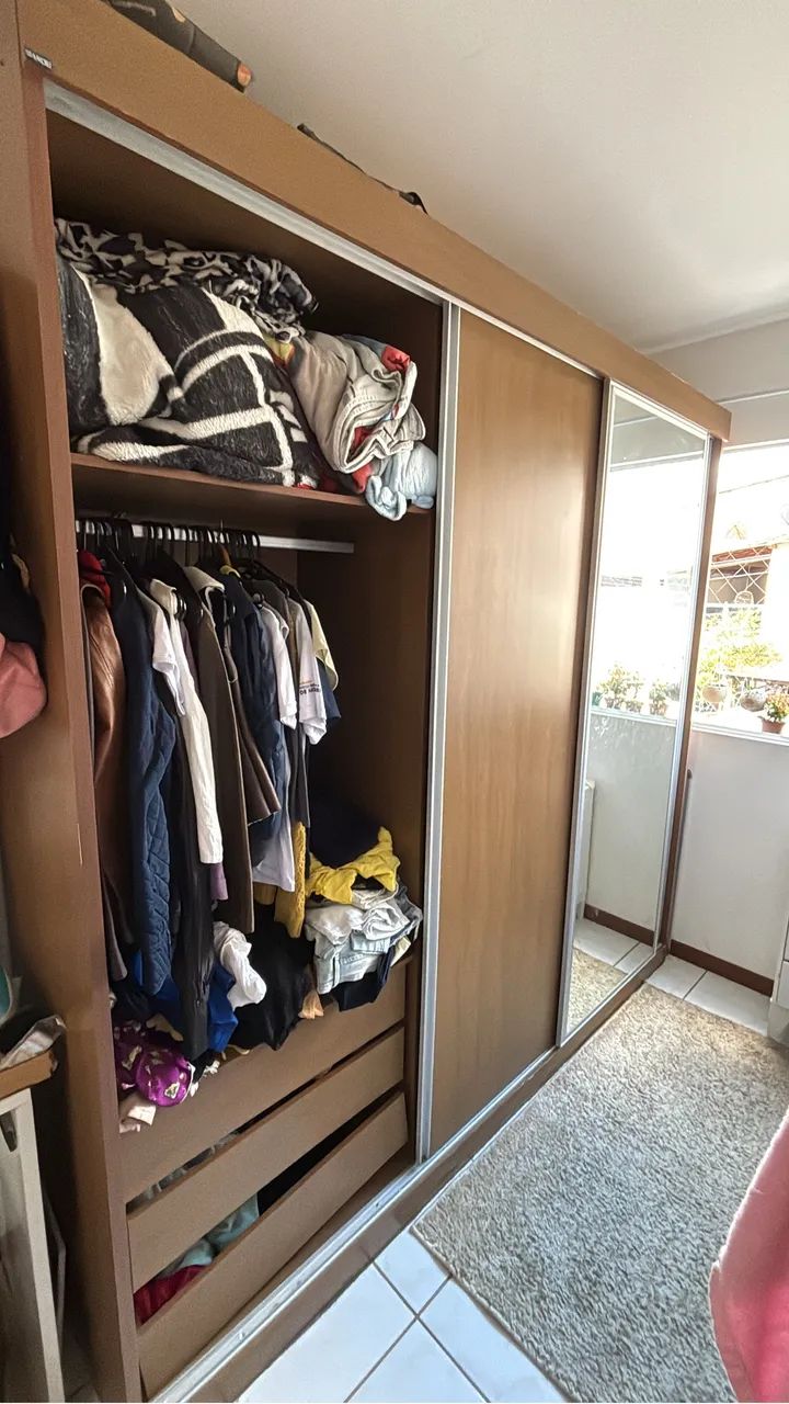 GUARDA ROUPA GRANDE, 3 portas corridas com espelho  - Foto 2
