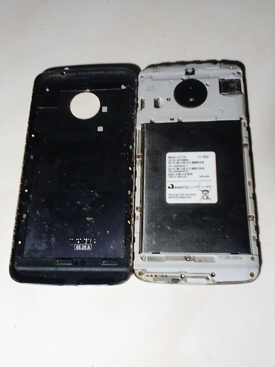 Celular e4 plus Motorola pra aproveitar peças reparar  - Foto 3