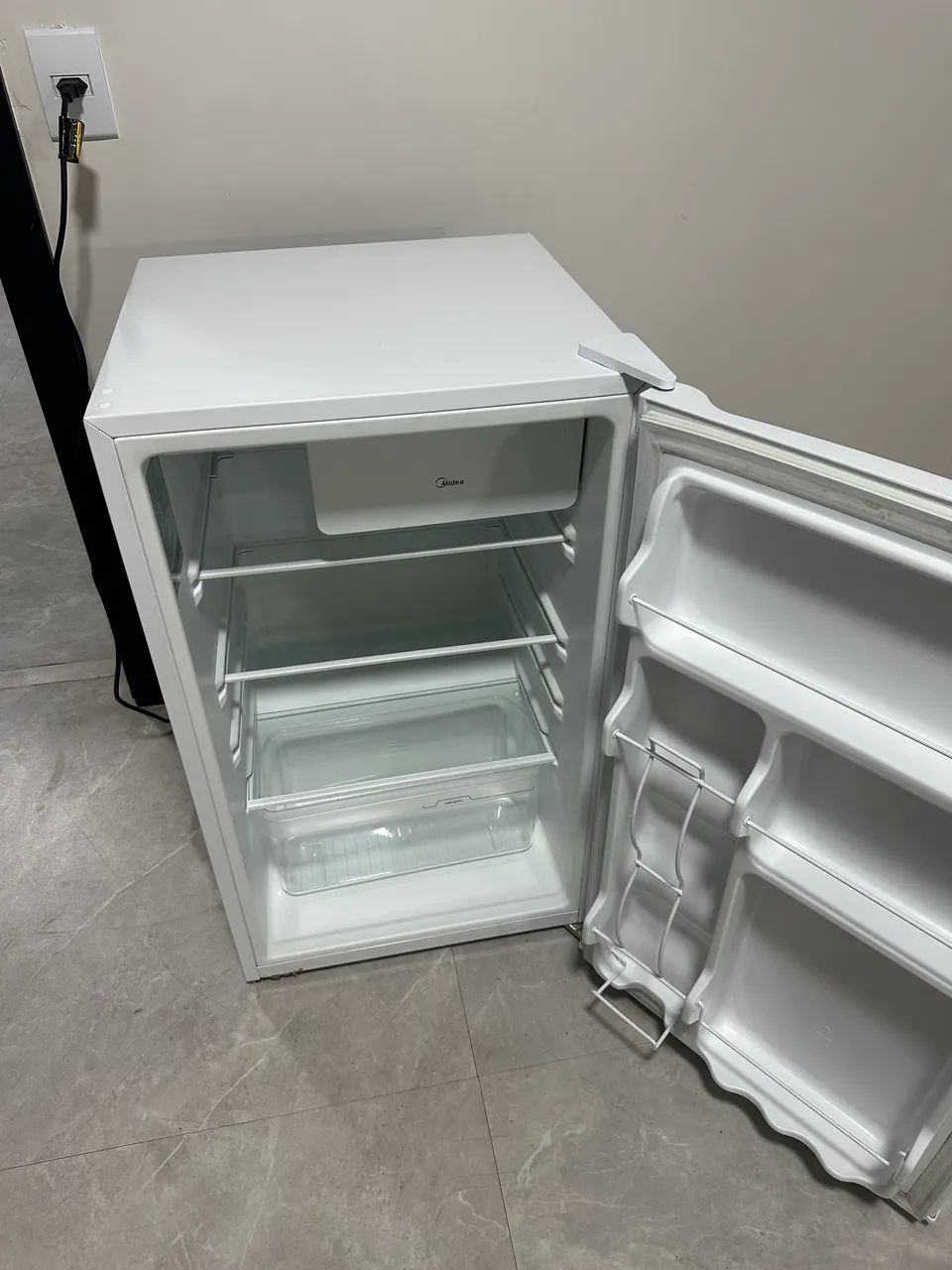Frigobar branco 124L 110v - Foto 2