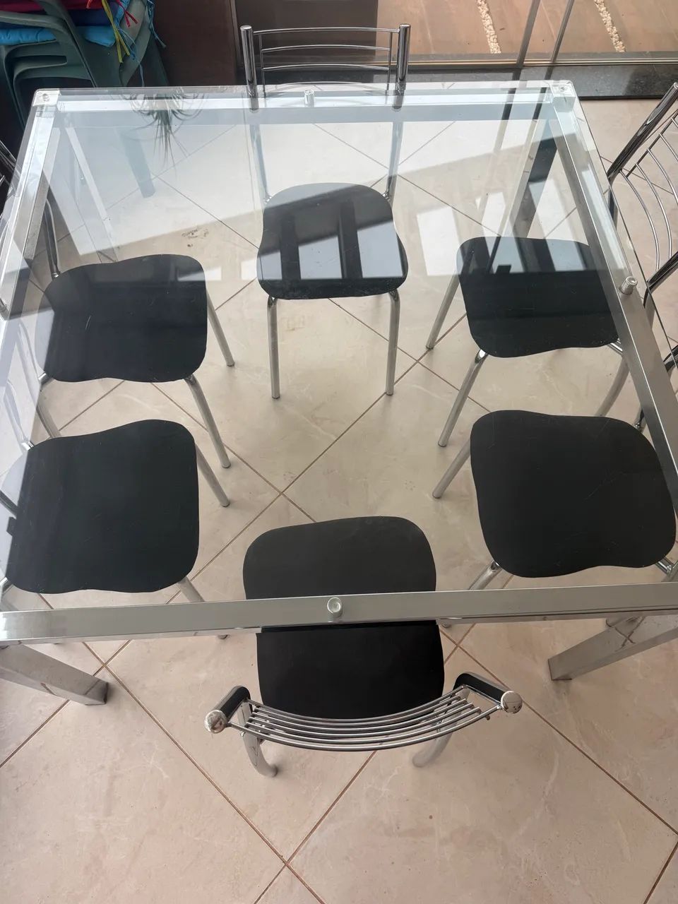 Mesa de vidro 8 mm com 6 cadeiras  - Foto 3